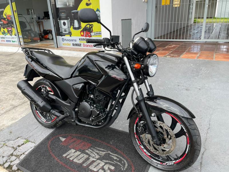  Fazer 250 Edição limitada