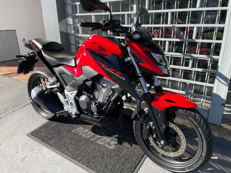  Cb 300F Abs